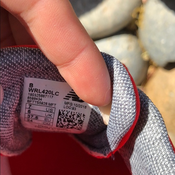 Red New Balance - Picture 3 of 3